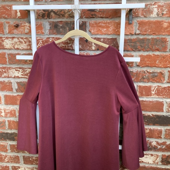 Knit bell sleeve blouse - Picture 3 of 3